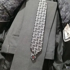 kastyum julbar komplekt