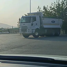Ford Cargo 3535D 2013