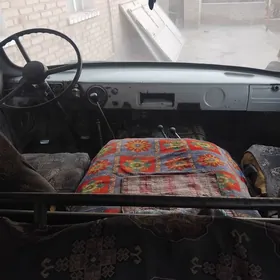 UAZ Profi 2001
