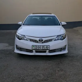 Toyota Camry 2013