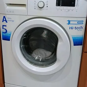 Продаю стиральную машину