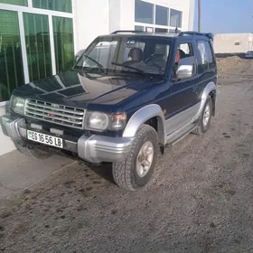 Mitsubishi Pajero 1994