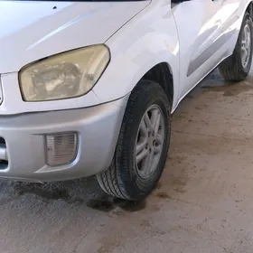 Toyota RAV4 2001