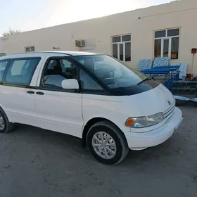 Toyota Previa 1991