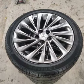 21 Lexus disga teker 18.
