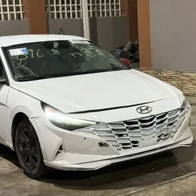 Hyundai Elantra 2021