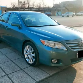 Toyota Camry 2010
