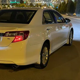 Toyota Camry 2013