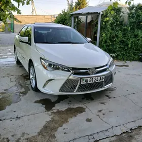 Toyota Camry 2017