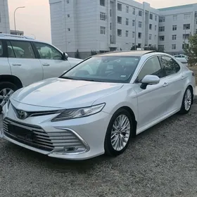 Toyota Camry 2020
