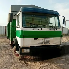 Mercedes-Benz 600SL 1989