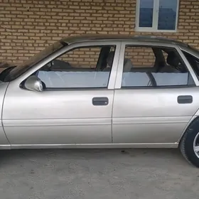 Opel Vectra 1989
