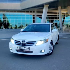 Toyota Camry 2011