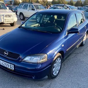 Opel Astra 2004