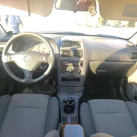 Opel Astra 2003