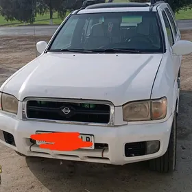 Nissan Pathfinder 2001