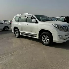 Toyota Land Cruiser Prado 2011