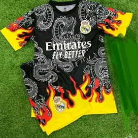 футбольный костюм