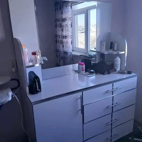 комод зеркальный