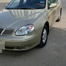 Daewoo Leganza 1998