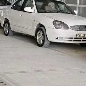 Daewoo Nubira 1999
