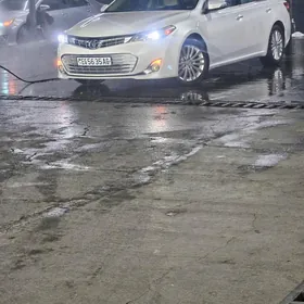 Toyota Avalon 2013