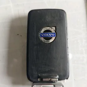 Volvo acar yitdi