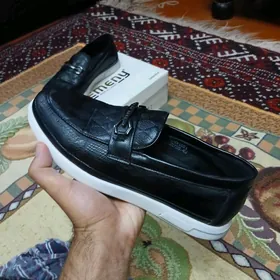 küwüş