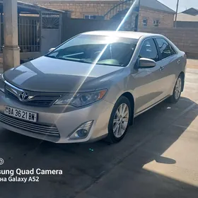 Toyota Camry 2012