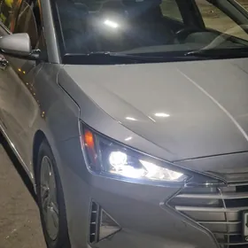 Hyundai Elantra 2020