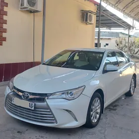 Toyota Camry 2017