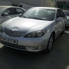 Toyota Camry 2004