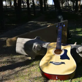 PAKET AKUSTIK KOMPLEKT GITARA