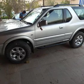 Opel Frontera 2002