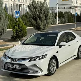 Toyota Camry 2022