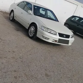 Toyota Camry 2000