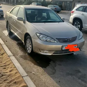 Toyota Camry 2004