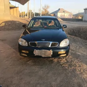 Daewoo Leganza 1999