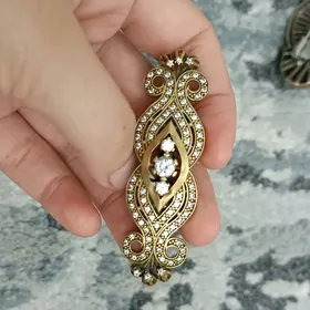 БРОШКИ И КОЛЬЦА