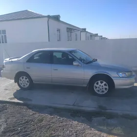 Toyota Camry 2000