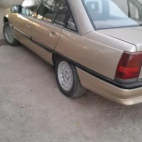 Opel Omega 1990