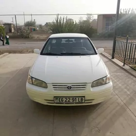 Toyota Camry 1998