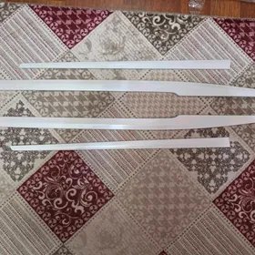 Highlander 20-23 molding org