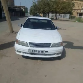 Nissan Cefiro 1995