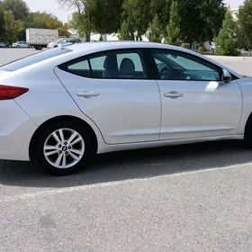 Hyundai Elantra 2017