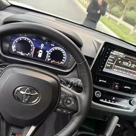 Toyota Corolla Cross 2024