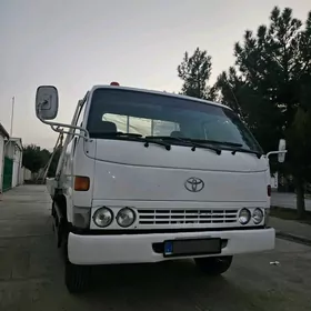 Toyota Dyna 2001