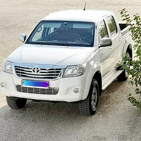 Toyota Hilux 2010