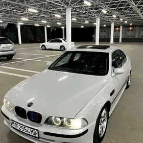BMW E39 2002