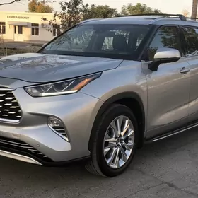 Toyota Highlander 2022